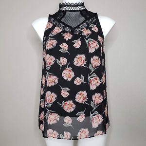 iZ Byer | Floral Top